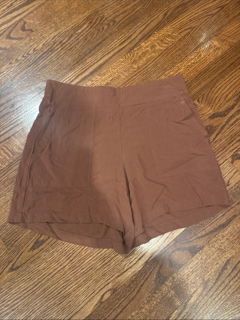Wildfox Shorts in Brown Size Medium